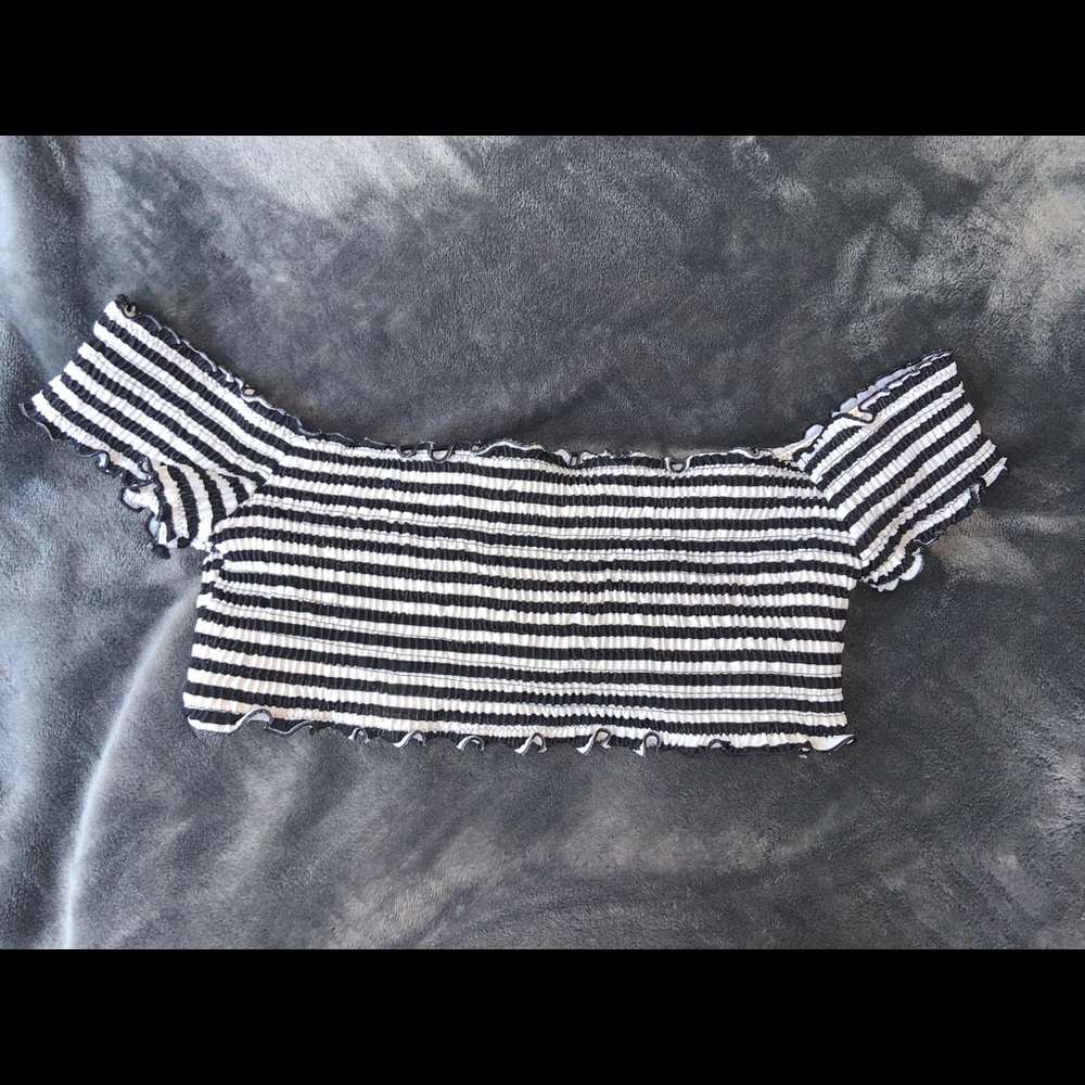 Medium black and white bikini top from PINK